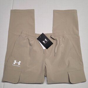 Under armour Boy’s NWT icon woven pant size Small color khaki